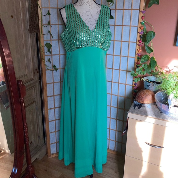 Vintage 60s Green Capelet Sequin Gown ILGWU Union Made Dress - Picture 6 of 15